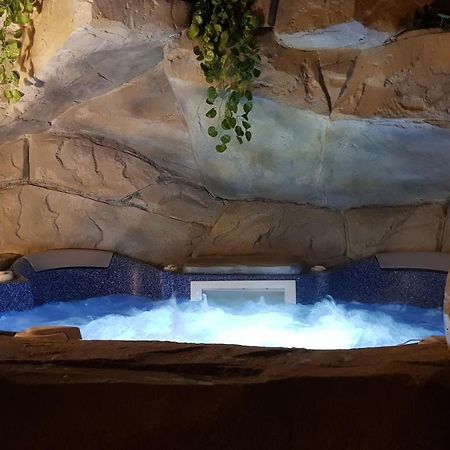 Le Lodge Origin Sainte-Suzanne ภายนอก รูปภาพ