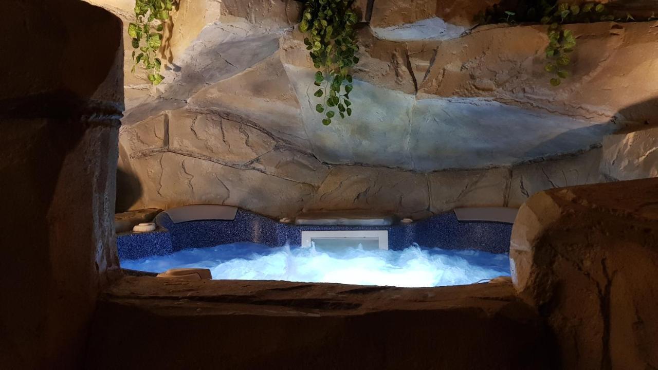Le Lodge Origin Sainte-Suzanne ภายนอก รูปภาพ